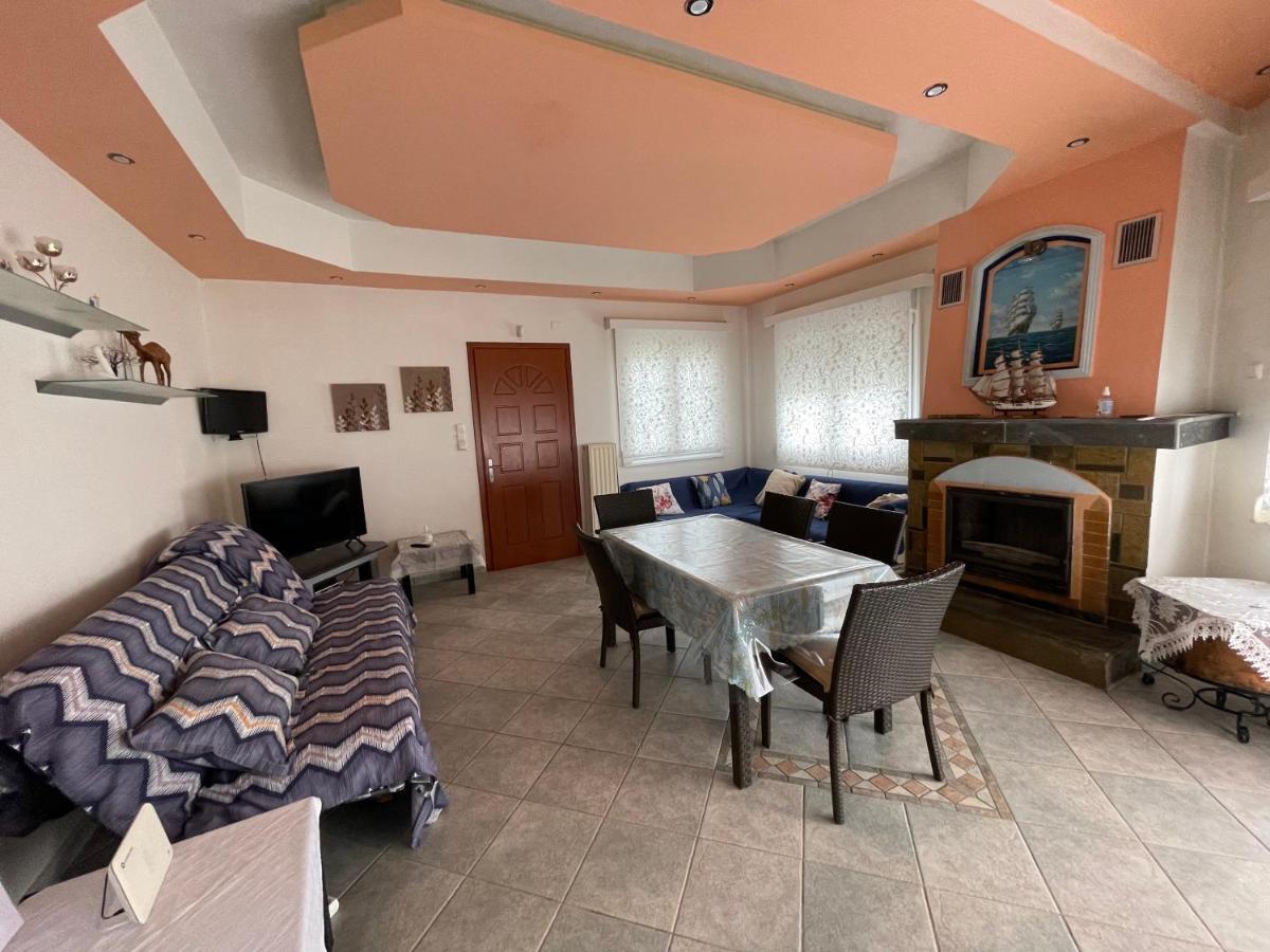 Seaside Apartment With Private Garden Неа-Анхіалос Екстер'єр фото